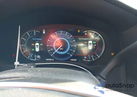 2016 Cadillac Escalade Premium Collection z USA, uszkodzony, nr VIN 1GYS4CKJXGR451604